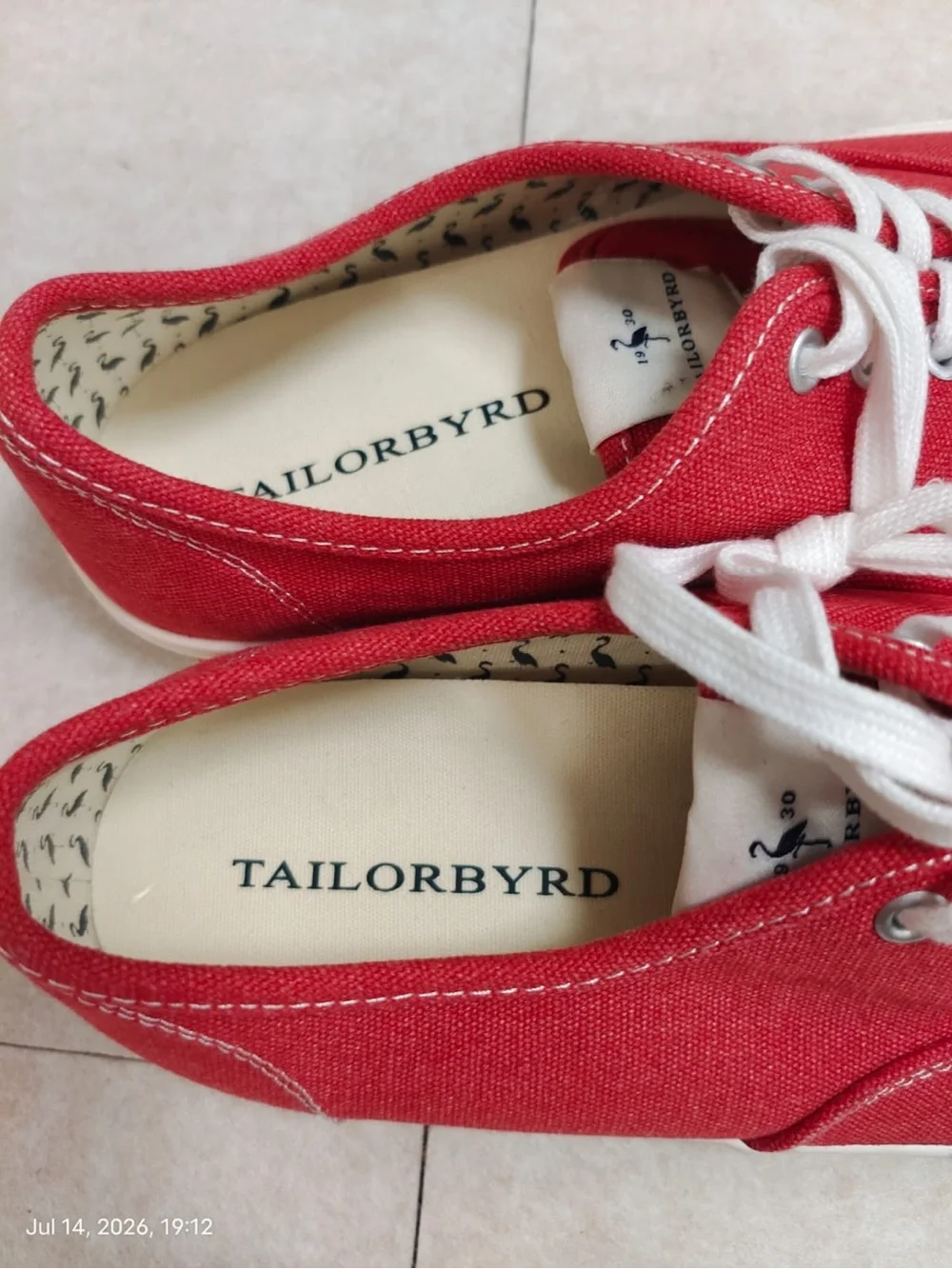 NWOB Tailorbyrd Coral Canvas Low-Top Sneakers men’s Size 8.5